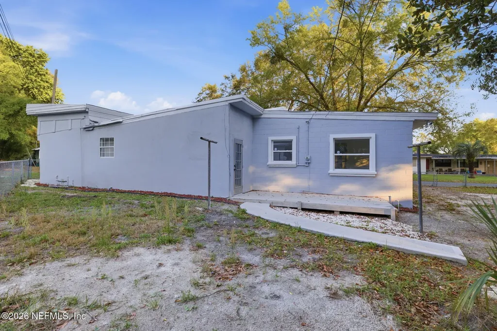 202 Azalea Circle Palatka FL 32177