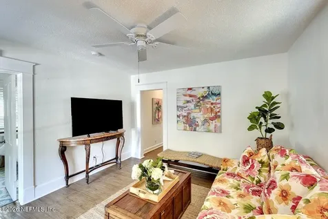 2513 8th Avenue W Bradenton FL 34203