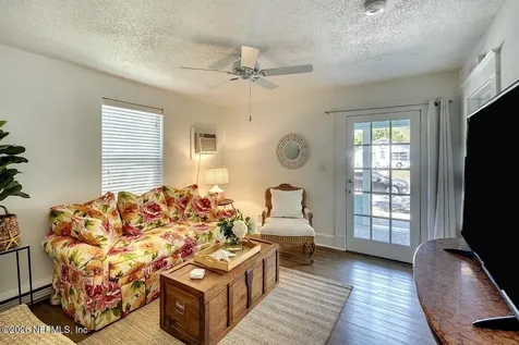 2513 8th Avenue W Bradenton FL 34203