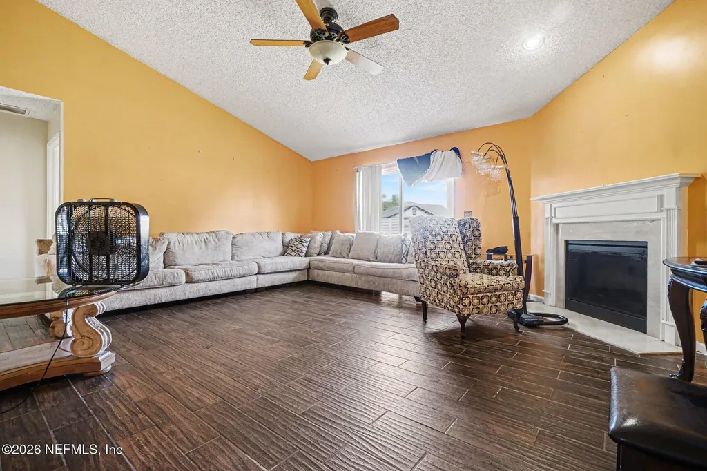 6525 Silk Leaf Lane Jacksonville FL 32244