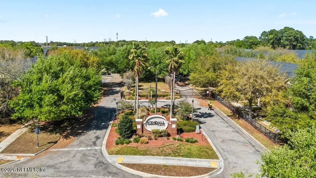 1523 Fieldview Drive Jacksonville FL 32225