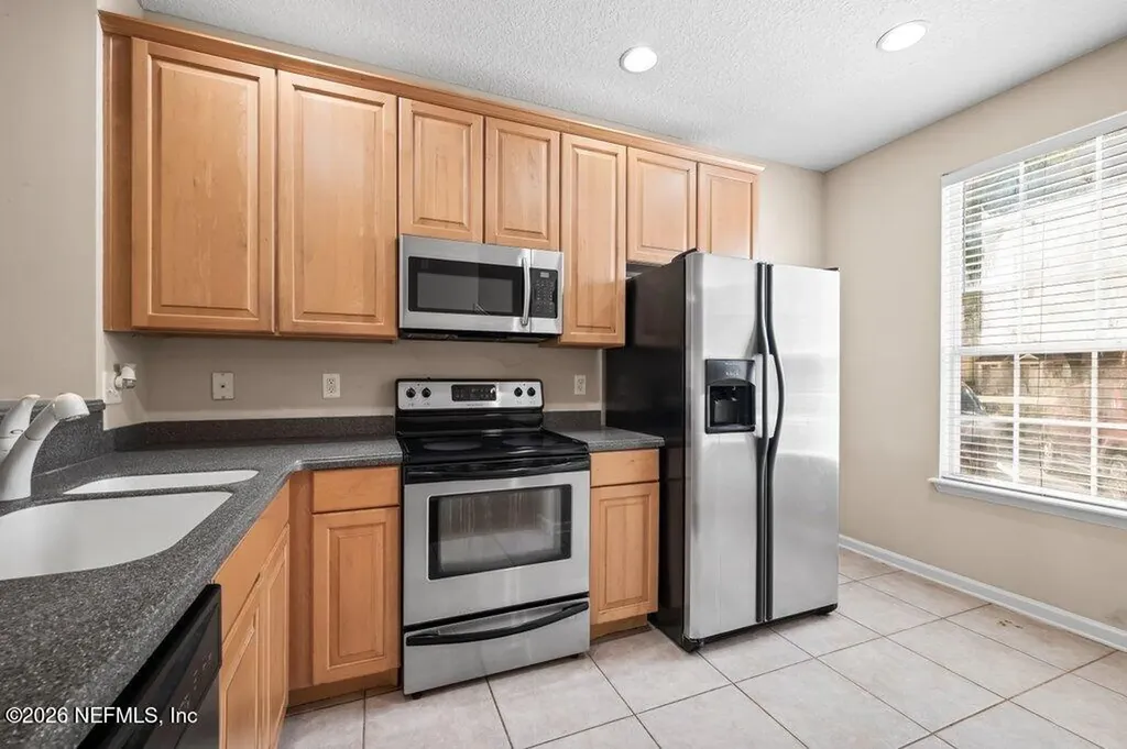1523 Fieldview Drive Jacksonville FL 32225