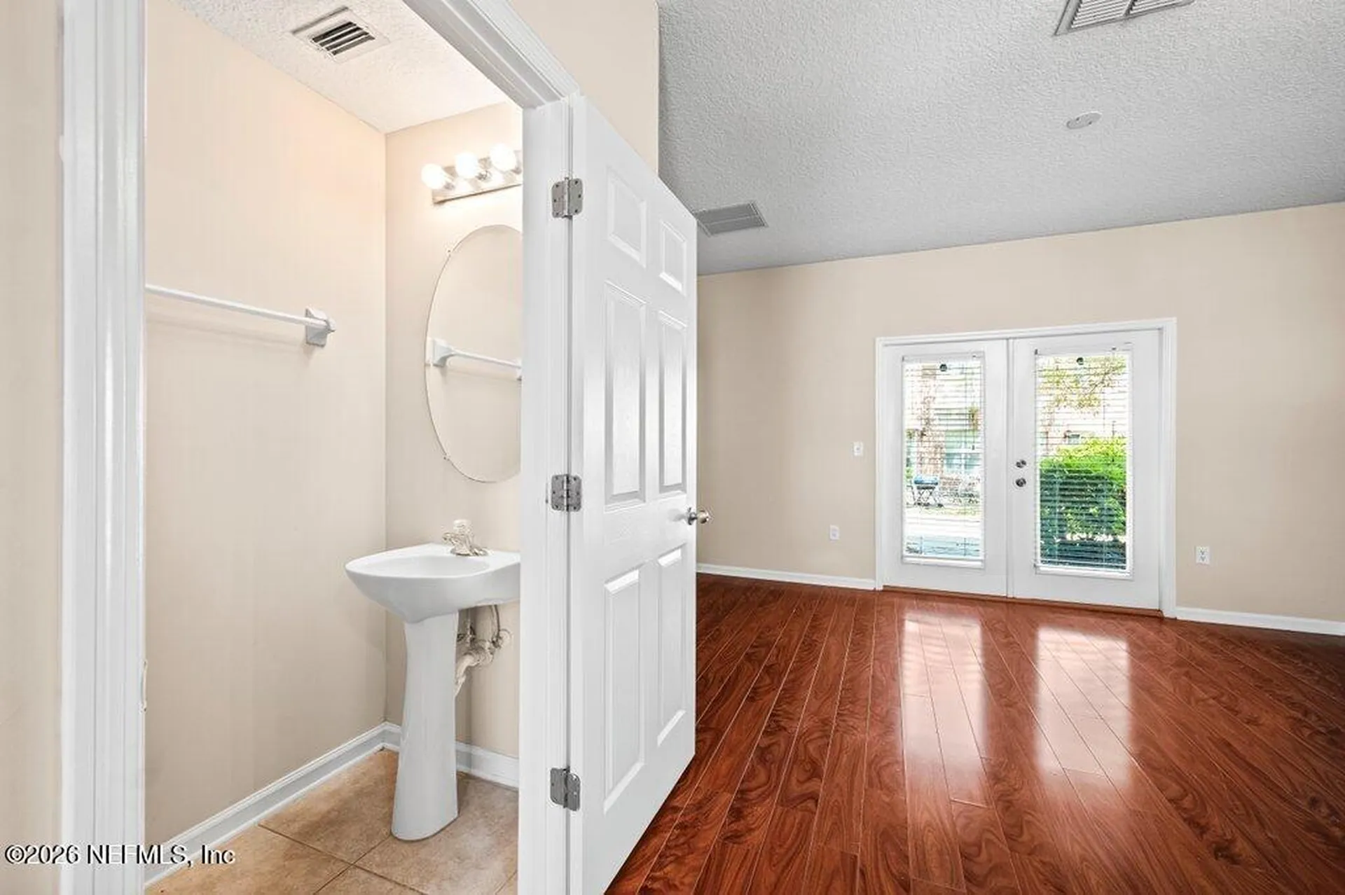 1523 Fieldview Drive Jacksonville FL 32225