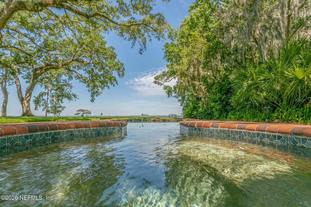 11062 Riverport Drive W Jacksonville FL 32223