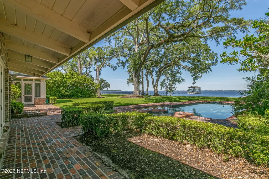 11062 Riverport Drive W Jacksonville FL 32223