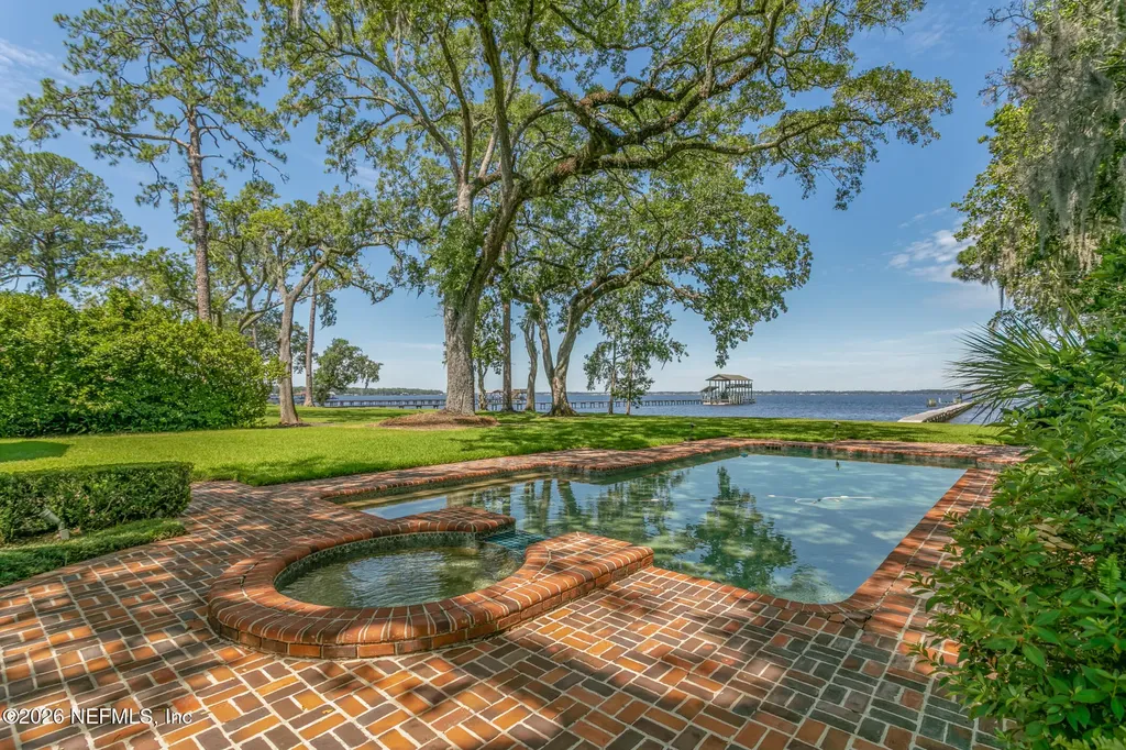 11062 Riverport Drive W Jacksonville FL 32223