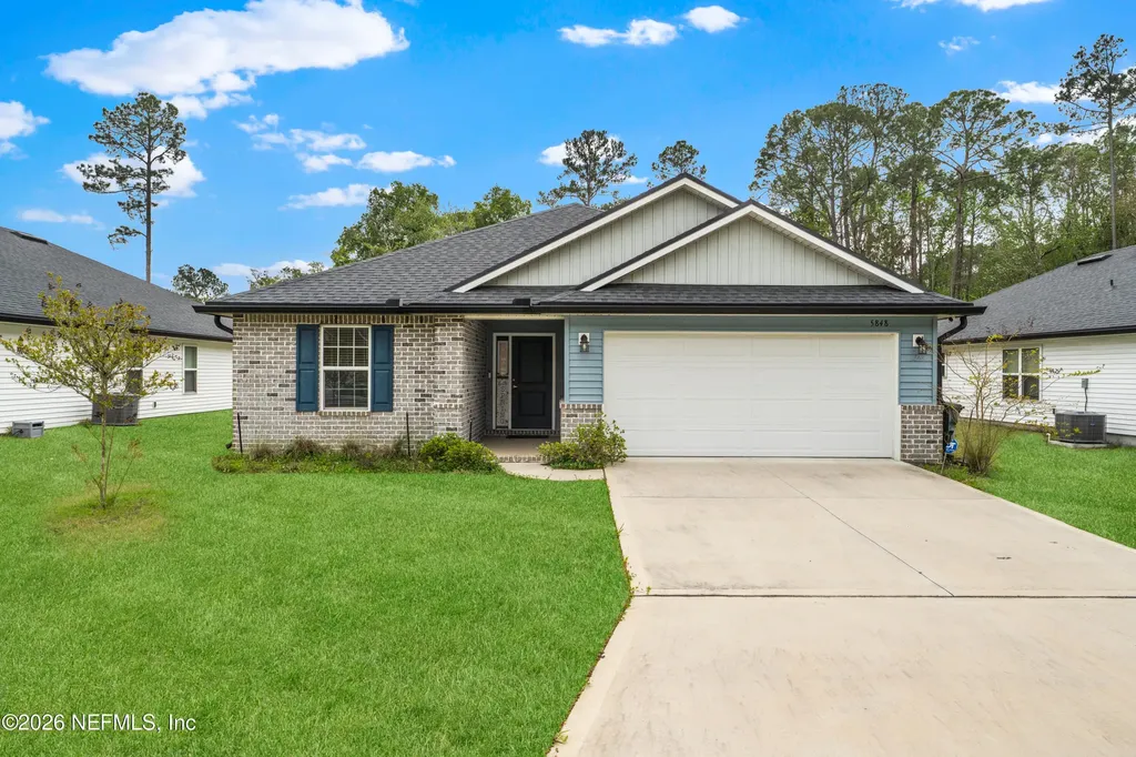 5848 Gilchrist Oaks Court Jacksonville FL 32219