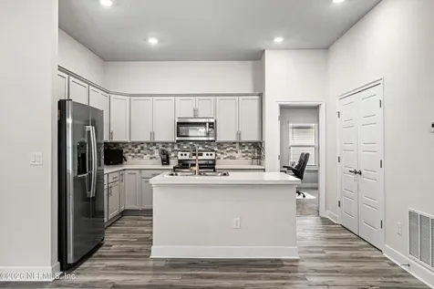 5848 Gilchrist Oaks Court Jacksonville FL 32219
