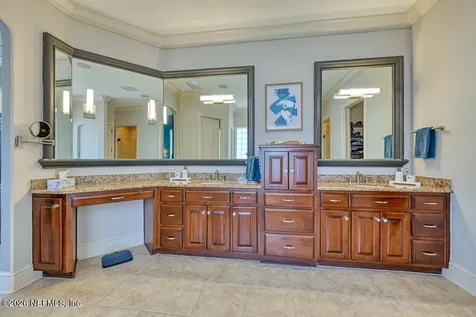 1037 Shipwatch Drive E Jacksonville FL 32225