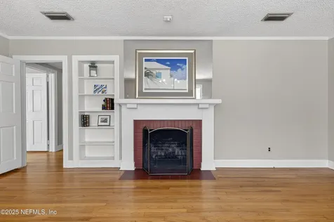 1425 Pinetree Road Jacksonville FL 32207