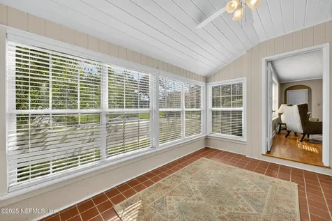 1425 Pinetree Road Jacksonville FL 32207
