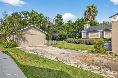 1425 Pinetree Road Jacksonville FL 32207