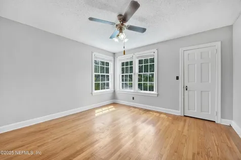 1425 Pinetree Road Jacksonville FL 32207