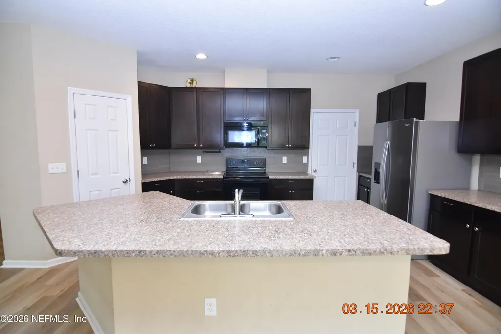 16019 Hutton Lane Jacksonville FL 32218