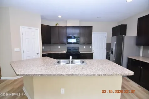 16019 Hutton Lane Jacksonville FL 32218