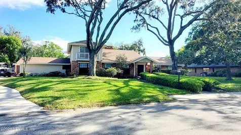 3672 Cathedral Oaks Place N Jacksonville FL 32217