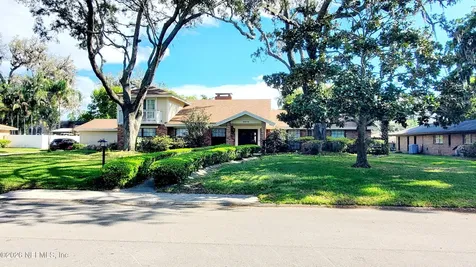 3672 Cathedral Oaks Place N Jacksonville FL 32217