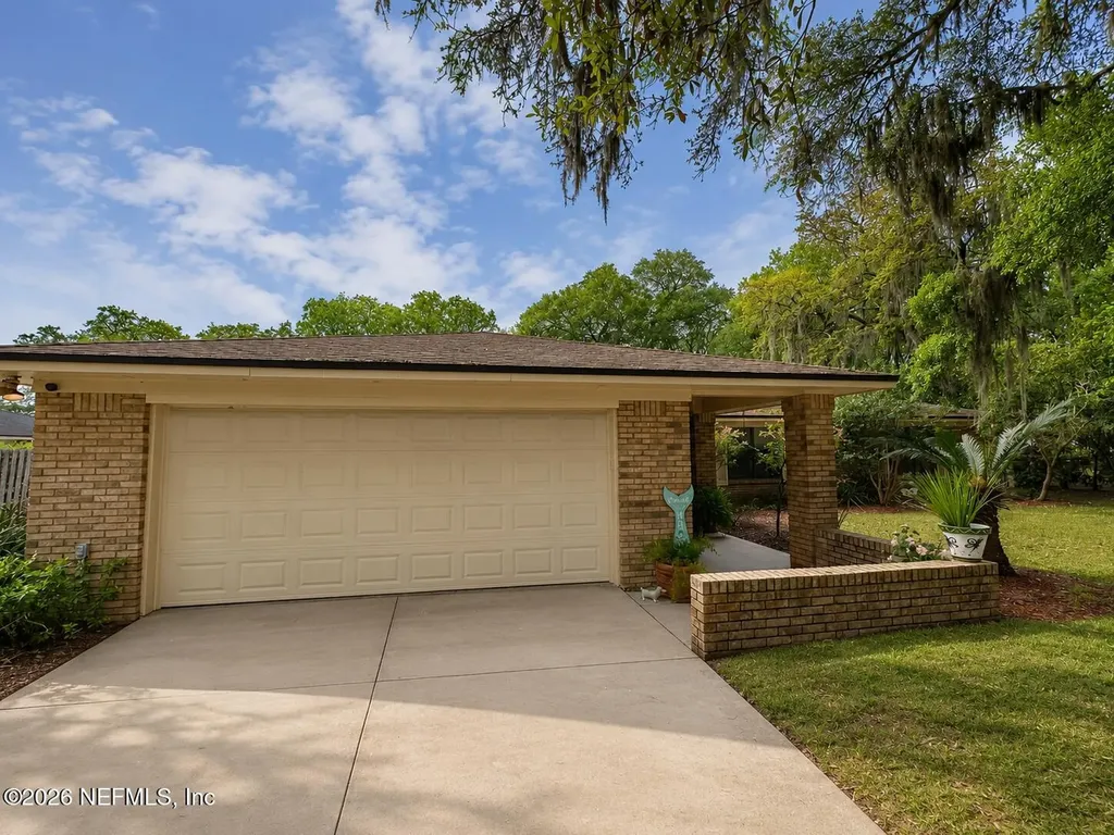 15489 Cape Drive N Jacksonville FL 32226