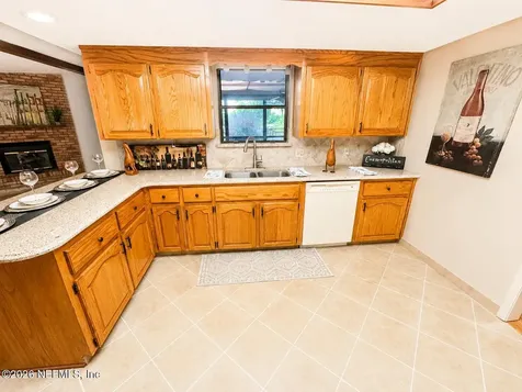 15489 Cape Drive N Jacksonville FL 32226