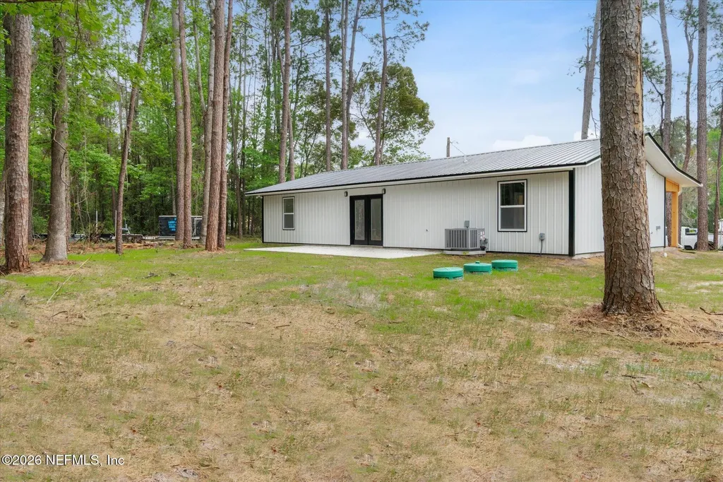 124 Park Drive Satsuma FL 32187