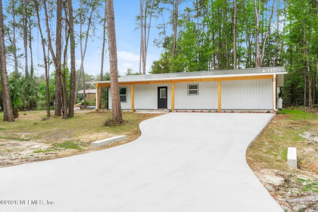 124 Park Drive Satsuma FL 32187