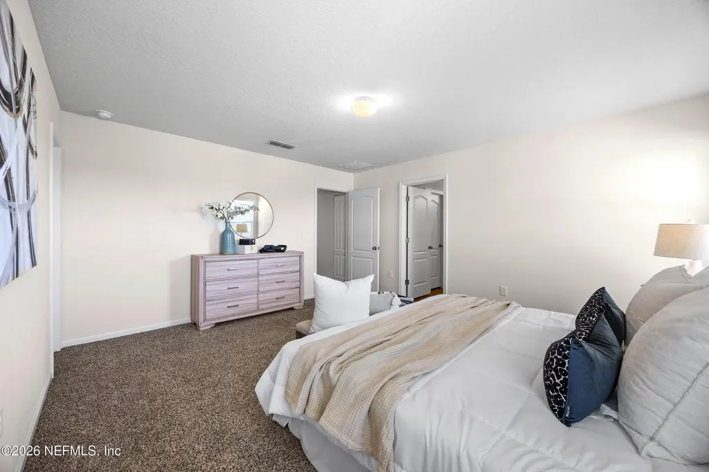 2555 Oak Stream Drive Green Cove Springs FL 32043