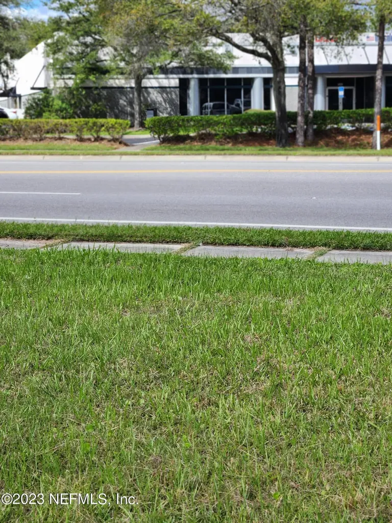 5314 Bowden Road Jacksonville FL 32216
