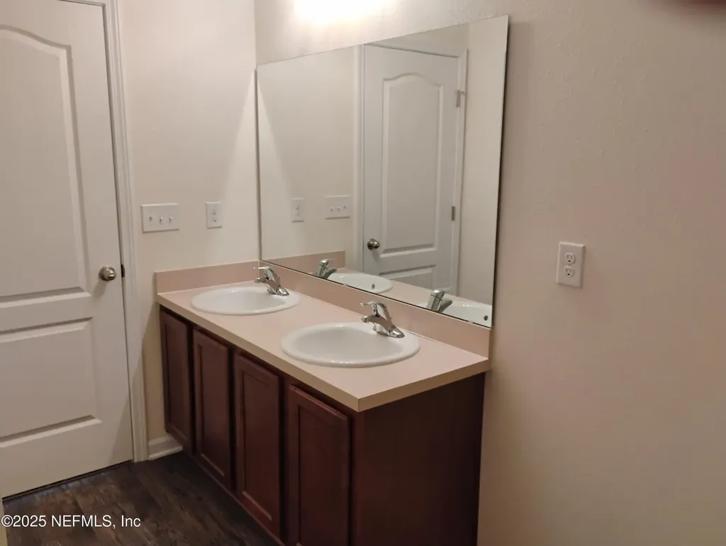 5846 Calvary Drive Jacksonville FL 32244