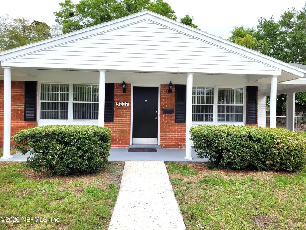 5607 Santa Monica Boulevard S Jacksonville FL 32207