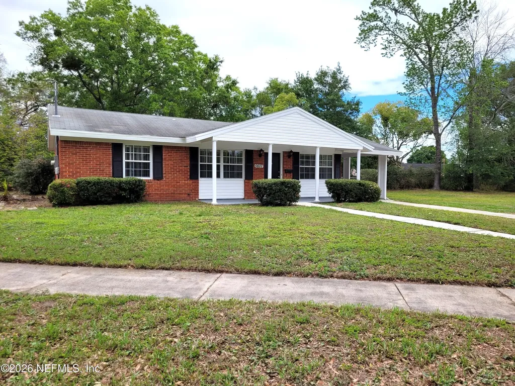 5607 Santa Monica Boulevard S Jacksonville FL 32207