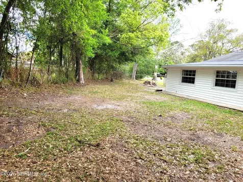 5607 Santa Monica Boulevard S Jacksonville FL 32207