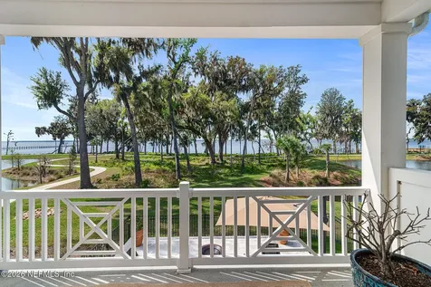 135 Oak Park Drive St. Johns FL 32259