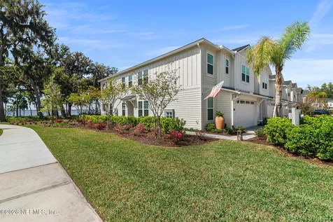 135 Oak Park Drive St. Johns FL 32259
