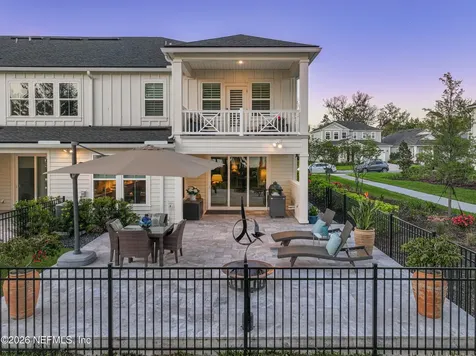 135 Oak Park Drive St. Johns FL 32259