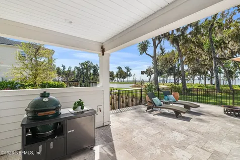 135 Oak Park Drive St. Johns FL 32259