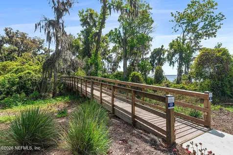 135 Oak Park Drive St. Johns FL 32259