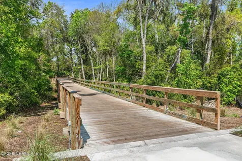 135 Oak Park Drive St. Johns FL 32259