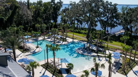 135 Oak Park Drive St. Johns FL 32259