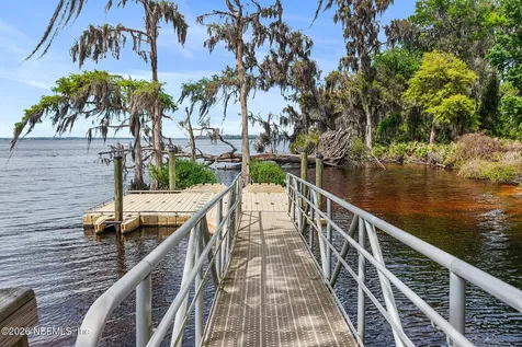 135 Oak Park Drive St. Johns FL 32259
