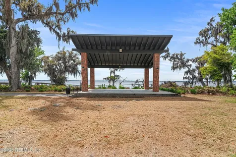 135 Oak Park Drive St. Johns FL 32259