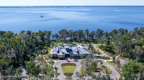 135 Oak Park Drive St. Johns FL 32259