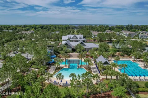 135 Oak Park Drive St. Johns FL 32259