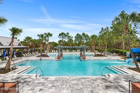135 Oak Park Drive St. Johns FL 32259