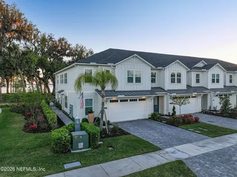135 Oak Park Drive St. Johns FL 32259