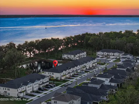 135 Oak Park Drive St. Johns FL 32259
