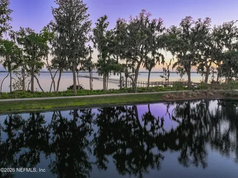135 Oak Park Drive St. Johns FL 32259