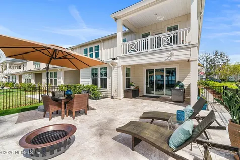 135 Oak Park Drive St. Johns FL 32259