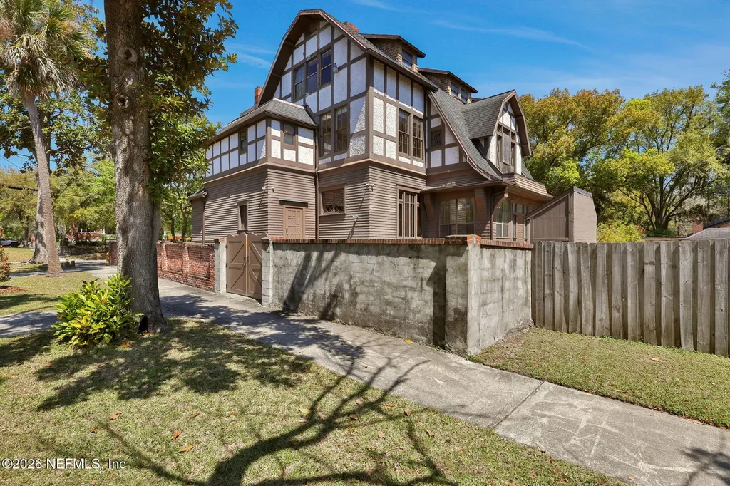 2160 Oak Street Jacksonville FL 32204