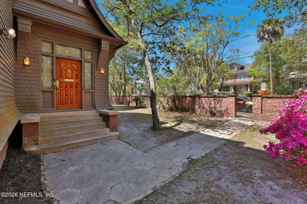 2160 Oak Street Jacksonville FL 32204