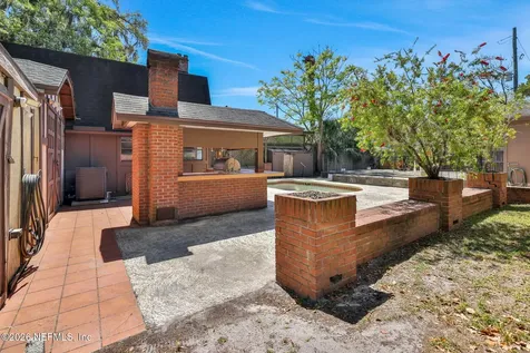 2160 Oak Street Jacksonville FL 32204
